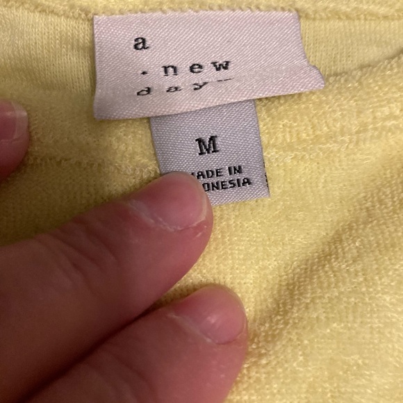 👚(bundle 4 items w/👚for $16) Yellow terry tank by a New Day - Picture 4 of 7